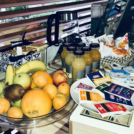 Konukevi Vecchia Fattoria Monserrato